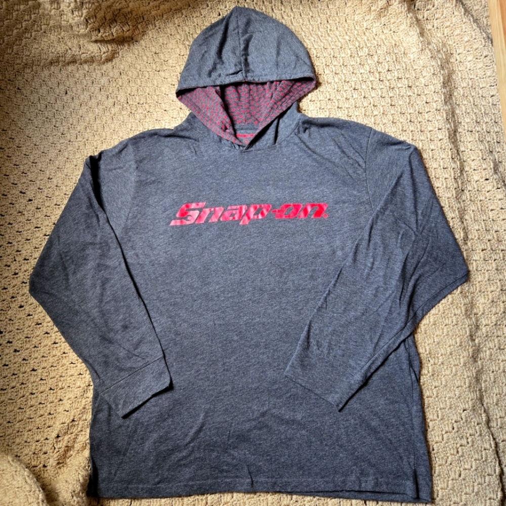 Snap-on Gray Long-Sleeved T-shirt Hoodie NWOT Men's L